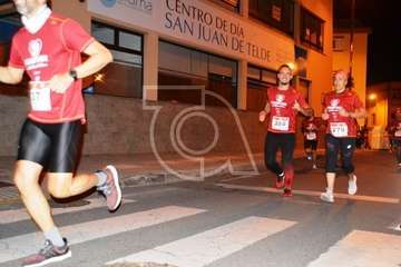 Telde se engancha al amor con su carrera nocturna (Foto TA)